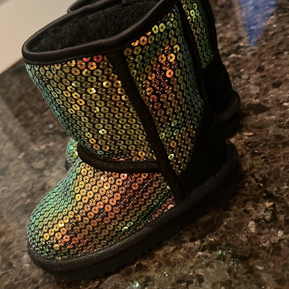 Sequin Kids Boots - Black and Gold